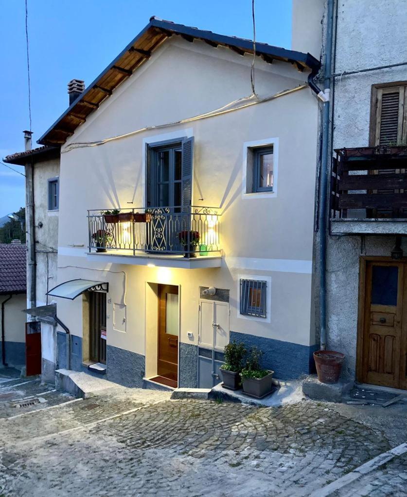 Piccola Dimora Accogliente E Molto Panoramica Villa Талякоцо Екстериор снимка